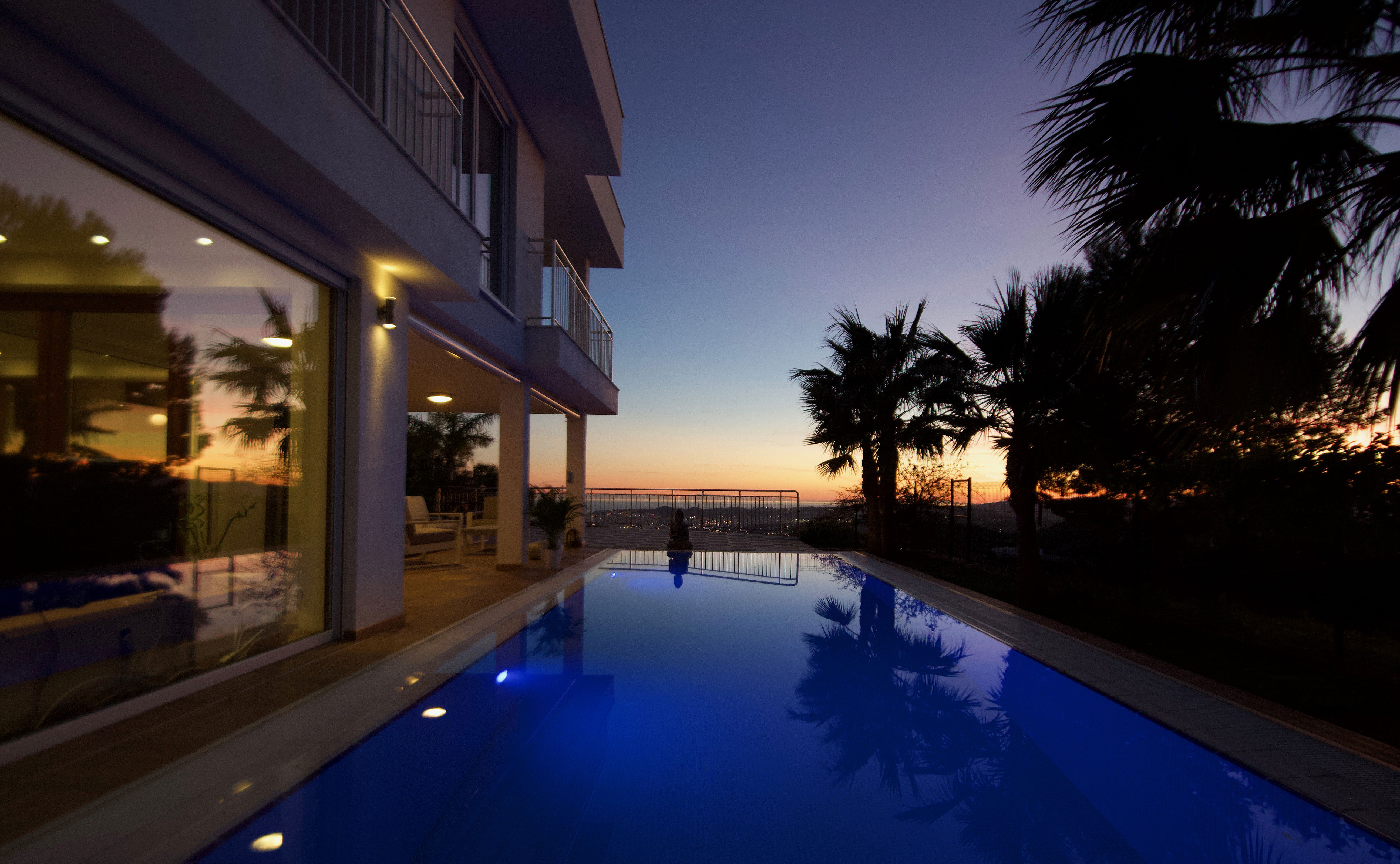 Außenansichten vom Haus